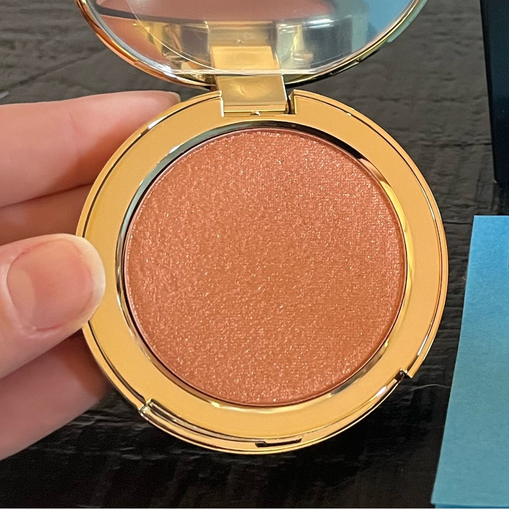 SANDAGY Glow Highlighter in Bronzey Rose Gold Color (01) NIB
